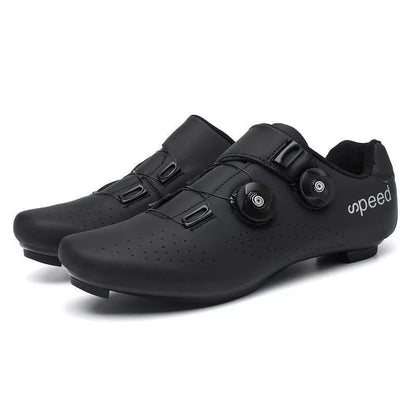 Road bike shoes with built-in lock for secure cycling