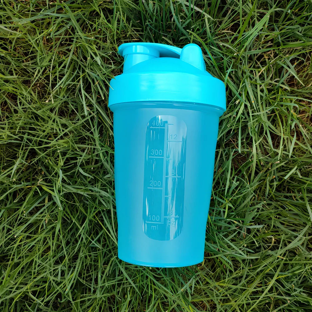 400ml sport shaker bottle with screw cap and stainless steel mixing ball inside