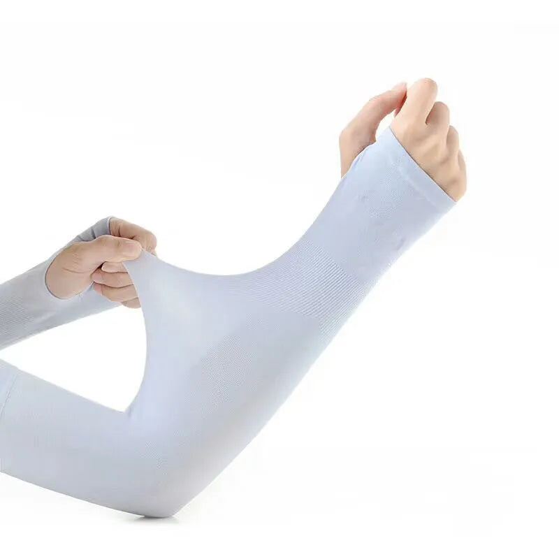 Open-finger driving ice sleeves in viscose fibre fabric for sun protection while operating vehicles