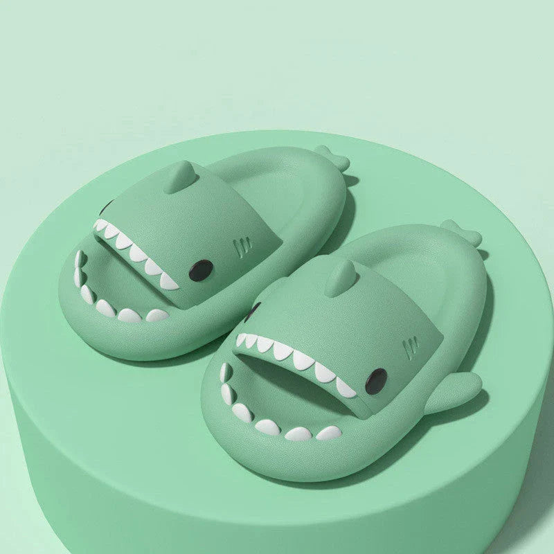 Cozy shark-themed slippers made of premium EVA material for indoor and outdoor wear