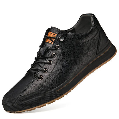 Men's white matte leather casual shoes with a round toe and flat 6cm heel on a plain background.