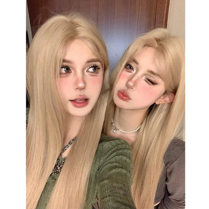 Women's straight synthetic wig in milk tea blonde colour measuring 50cm length with heat-resistant fibres