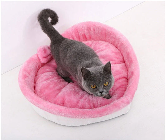 Cozy heart-shaped pet bed in grey and pink colors, suitable for small, medium, and large dogs and cats