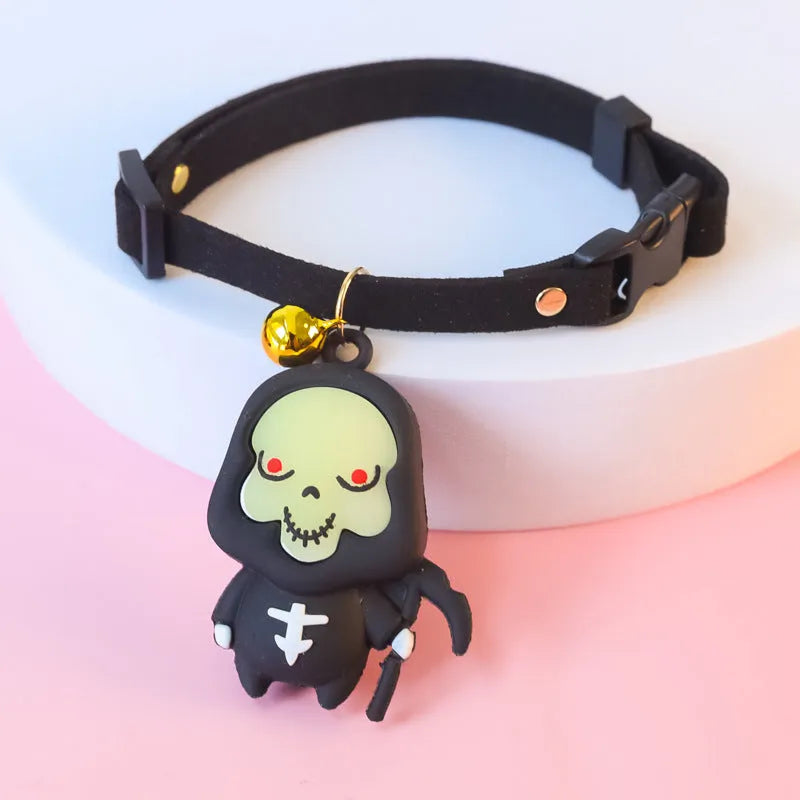 Halloween pet collar with luminous designs in Pumpkin Man, Luminous Brat, and Luminous Skull patterns, adjustable sizes 16-56cm
