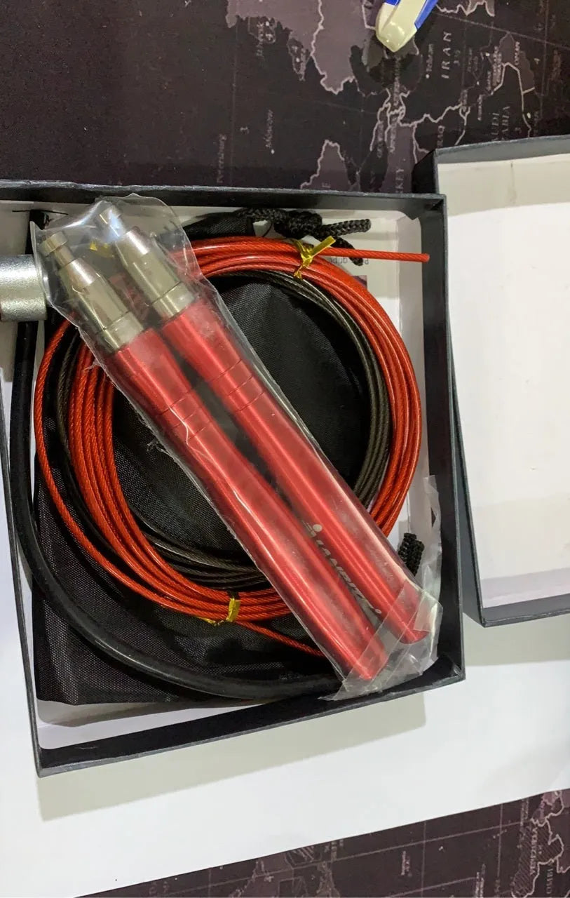 Sports skipping rope with aluminium alloy handles, PVC wire rope, 16mm handle, 2.5mm rope, 3m length, black blue or red.