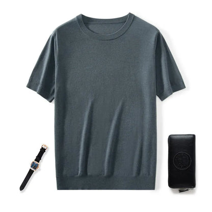 Men's loose-fit thin knitted pullover shirt in light grey, short sleeves, round neck.