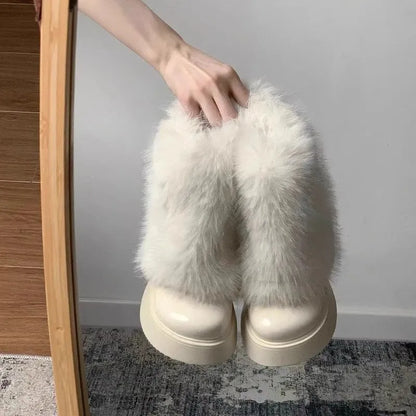Women's low-top snow boots with artificial plush upper, waterproof platform sole, and 3-5cm English muffin heel