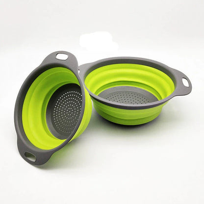 Collapsible silicone colander for washing and draining fruits and vegetables in the kitchen