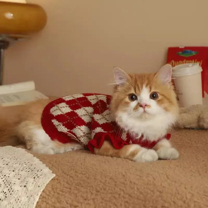 Red cat sweater with rhombic embroidery cherry pattern for autumn and winter wear