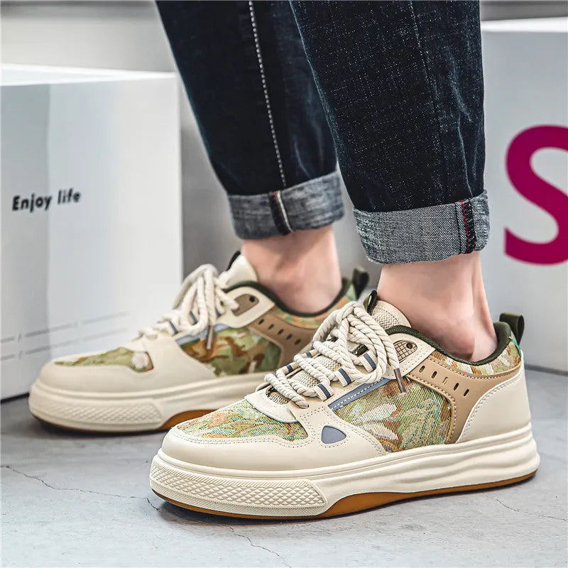 Flat-heel round-toe canvas leisure shoe in Milan green colour on a white background.