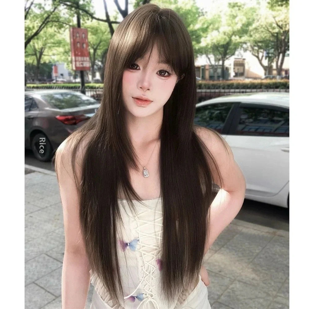 Brown-black high-temperature fibre wig with seven-piece volume-enhancing construction and wear-free hair net