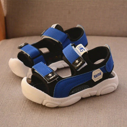 Boys' summer beach shoes with soft soles and anti-kick design in white, red, and blue