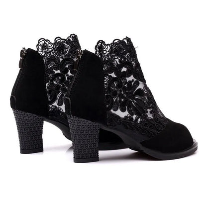 Lucyever women's black gladiator sandals with flower lace, square heel, and peep toe design