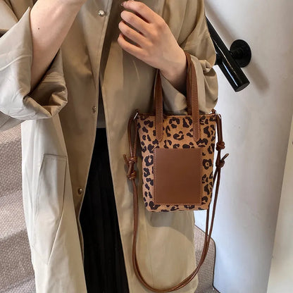 Women's retro leopard print crossbody bag with 166cm strap, square vertical PU shoulder bag in khaki or brown