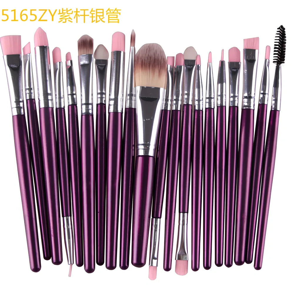 Cosmetic brush kit with 3cm nylon bristles and 14cm plastic handles in multiple colour options