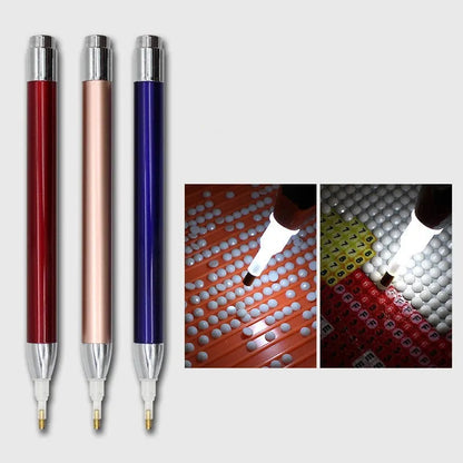 Luminous diamond painting drill pen with metal frame in blue, gold or red colour options