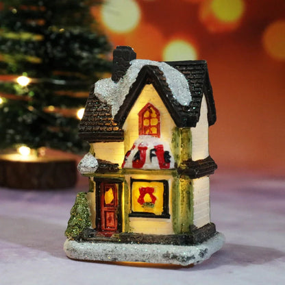 Christmas Decorations Micro Landscape Resin House with intricate design, 4cm * 6.5cm * 9cm