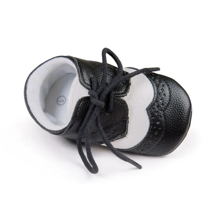 Men's vintage soft-soled baby shoes in synthetic leather, shown in light brown colour