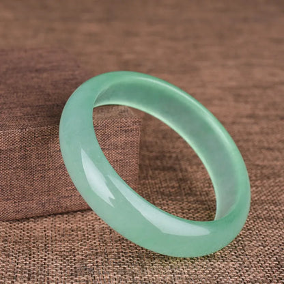 Women's quartz rock jade bracelet in modern simplicity style with size options