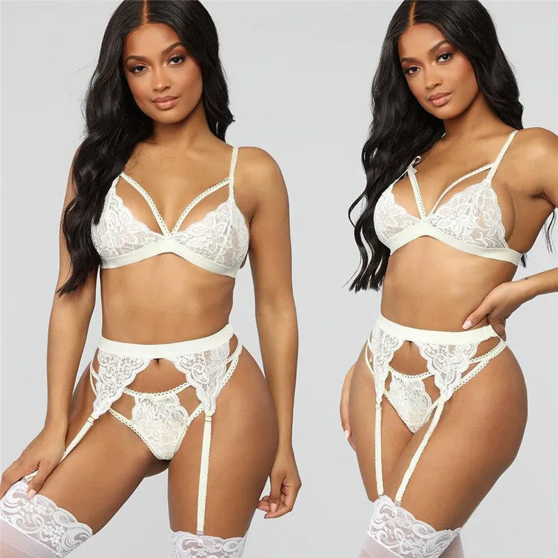 Seamless ladies bra set in rabbit fur with flax lining shown in black colour