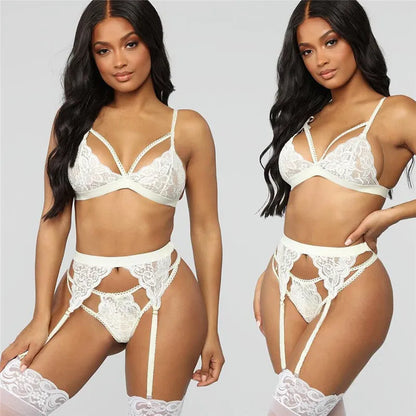 Seamless ladies bra set in rabbit fur with flax lining shown in black colour