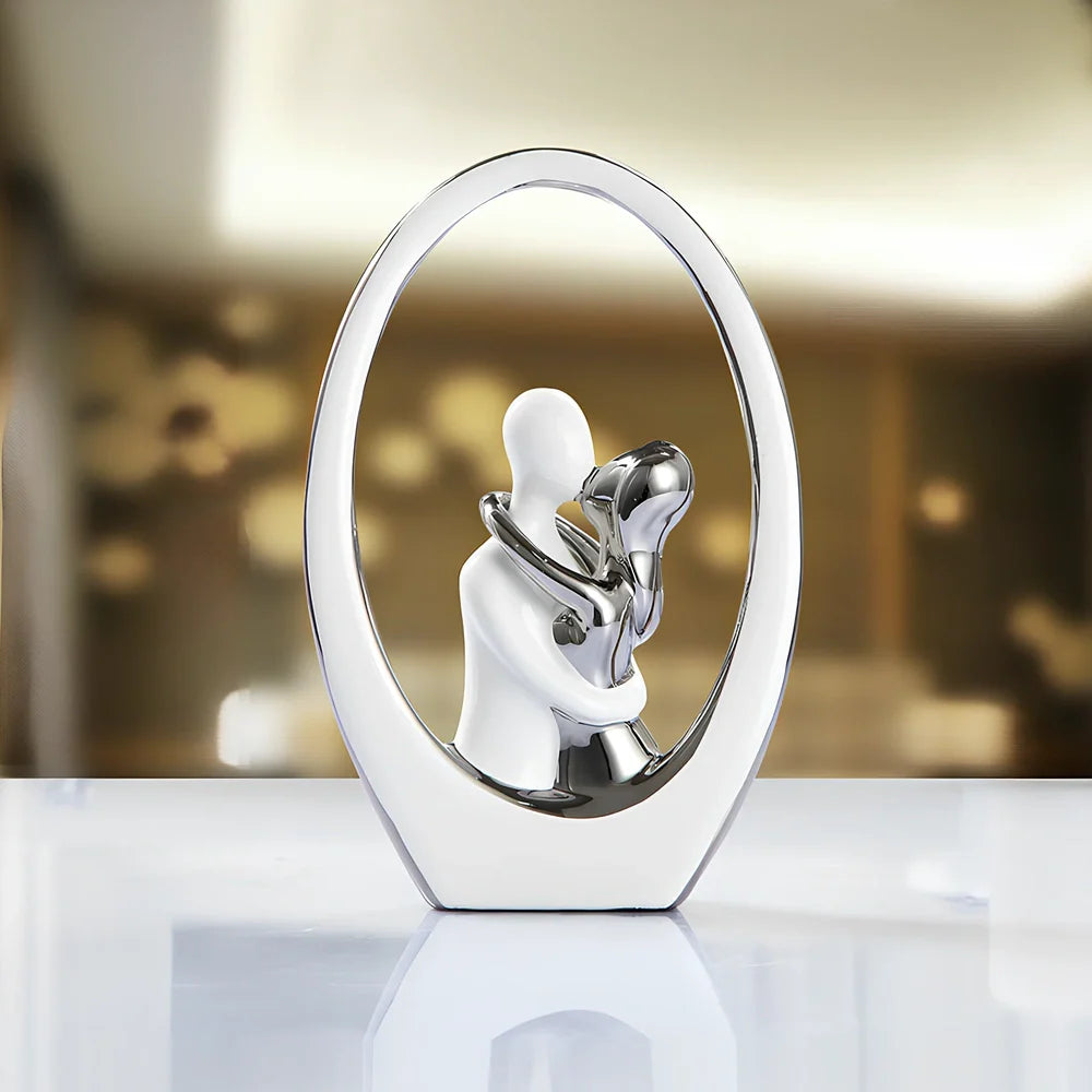 Ceramic photo frame with electroplated finish measuring 15cm x 20cm for table display