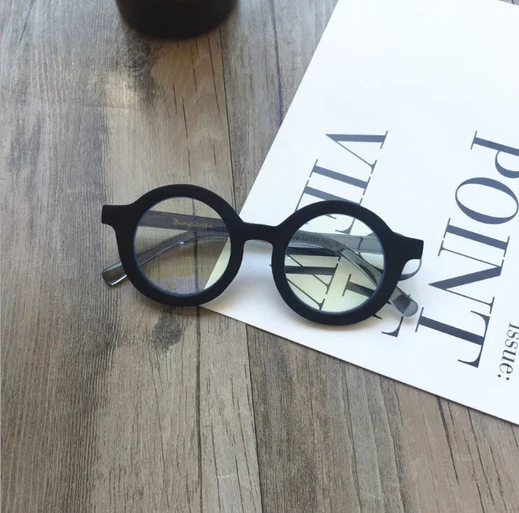 Retro round frame glasses in six colours with UV400 and anti-blue light protection
