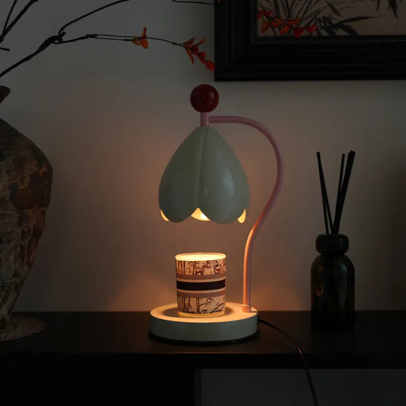 Linglan modern simplicity metal desk lamp in Cream White and Dark Green colours.