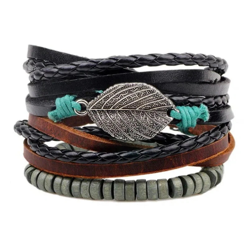 Men's vintage braided leather bracelet, a stylish and durable accessory for any occasion.