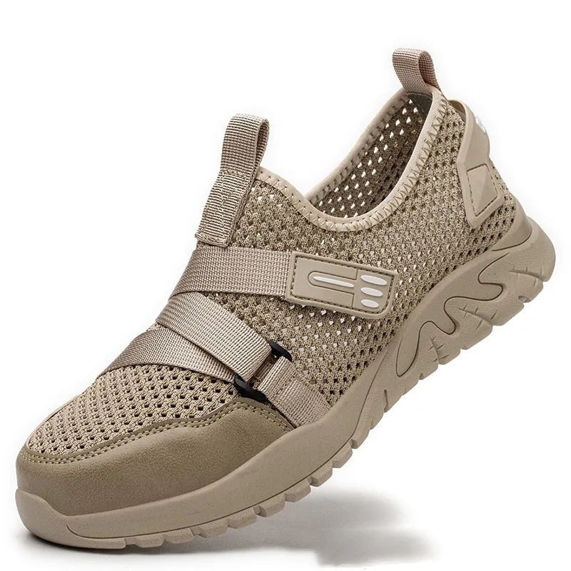 Men's grey anti-smash work safety shoes with flying woven upper and rubber sole