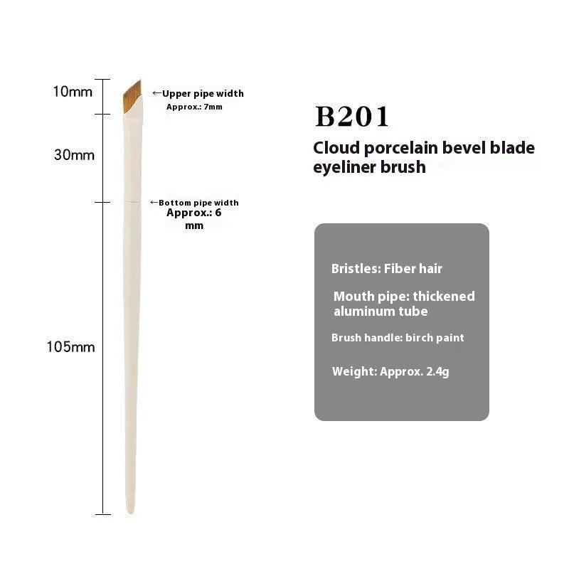 Bevel Fine ultra-thin 0.6mm flat blade eyeliner brush in cloud porcelain colour