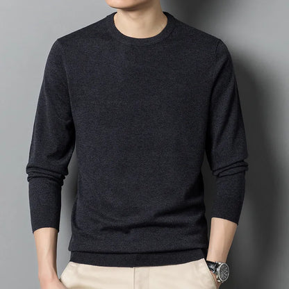 Men's heavy wool pullover sweater in light business style with fine yarn construction
