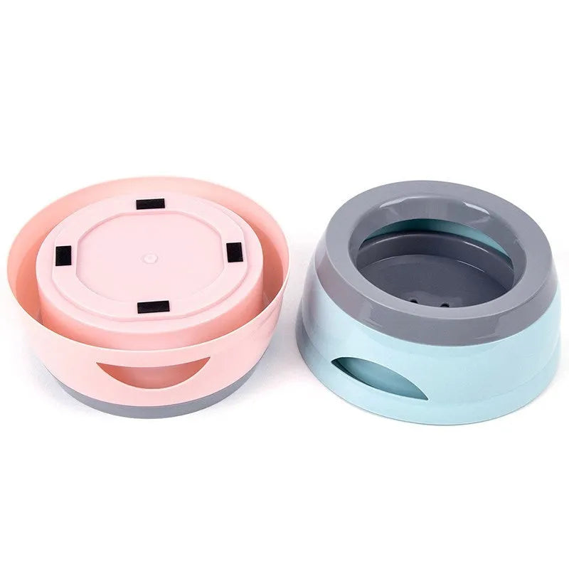 Grey floating anti-spill pet water bowl with 750ml capacity for dogs and cats
