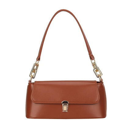 French casual underarm bag with chain shoulder strap in horizontal square design