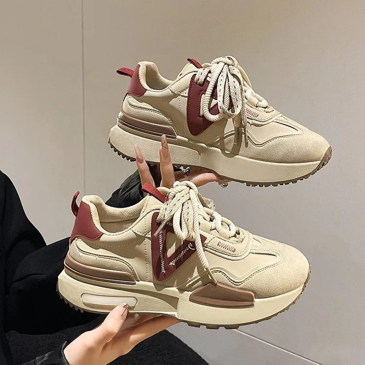 Women's Retro Platform Sports Shoes in mesh lining and rubber sole with round toe design, lace-up front fastening for daily wear in black or khaki red colour options, available in sizes 35-40