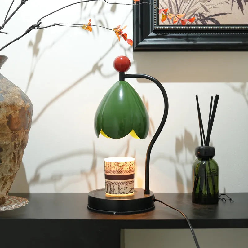 Linglan modern simplicity metal desk lamp in Cream White and Dark Green colours.