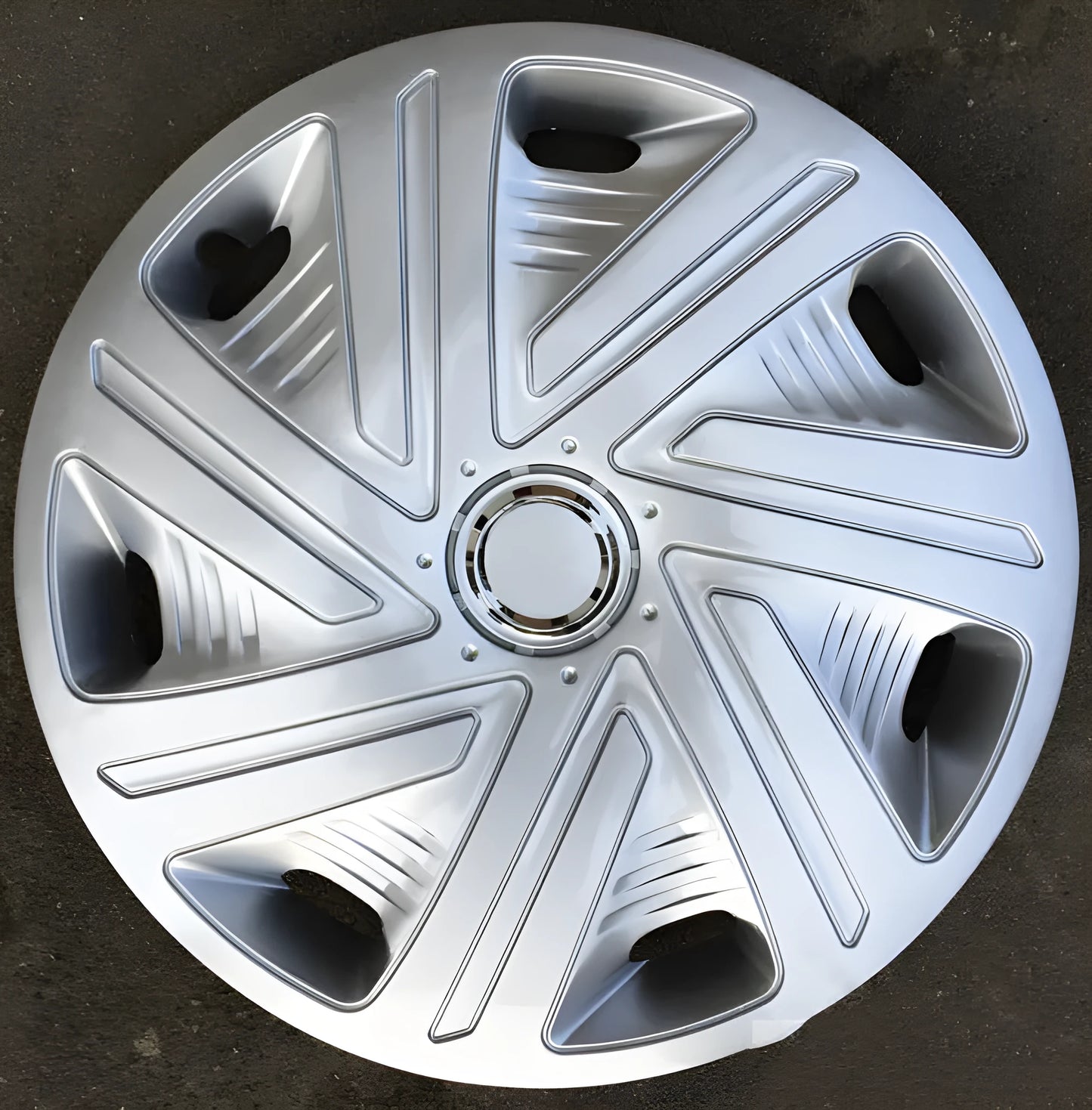 Set of four monochrome wheel hub covers in ABS plastic for universal vehicle fit