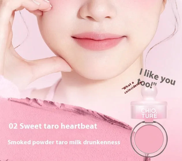 Compact of nude shimmer powder blush for contouring in four shades.