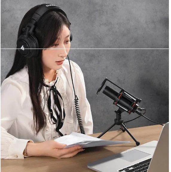 Black USB condenser recording microphone with 1.8m cable and Type-C adapter for computers and mobile phones.