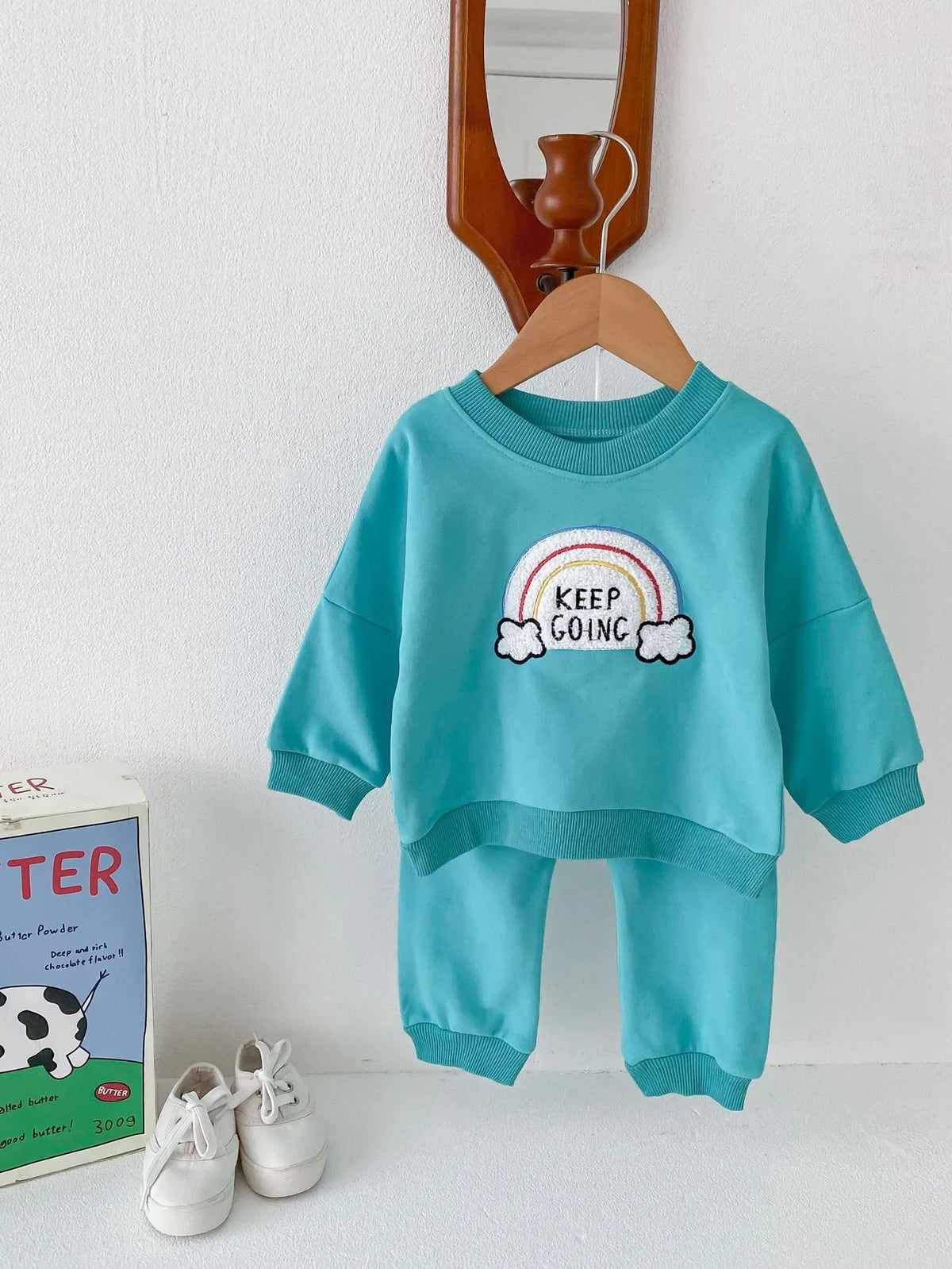 Children's cotton two-piece sweater set with pullover top and trousers in beige, emerald, or pink, sizes 66cm to 100cm.