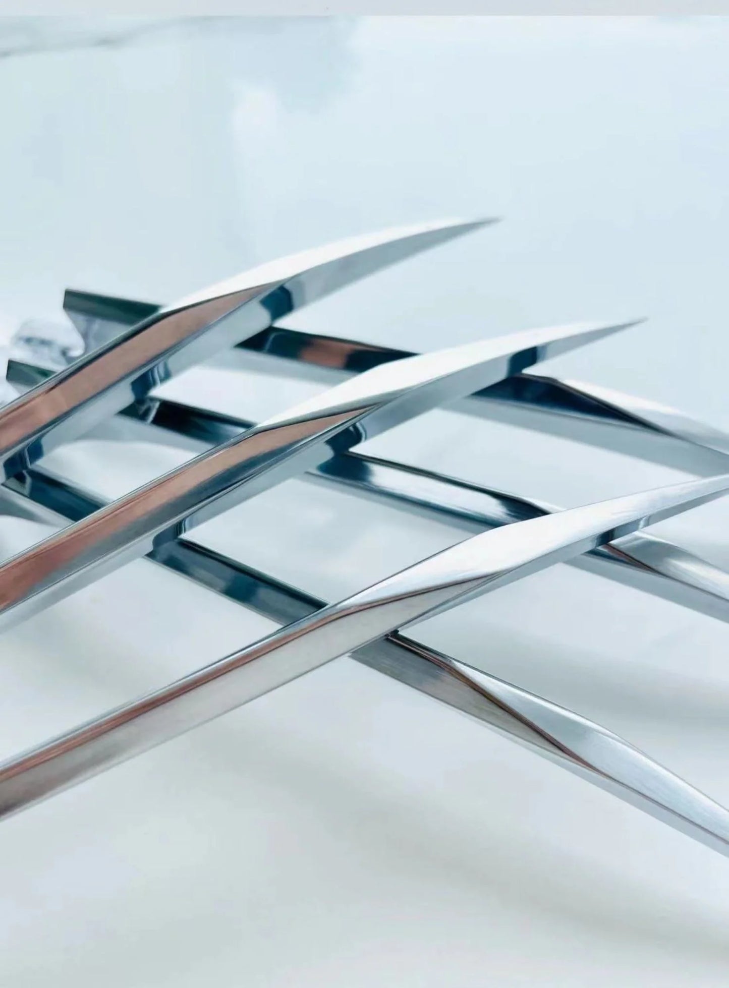 Aluminium alloy cosplay war claws in mirror and matte finishes