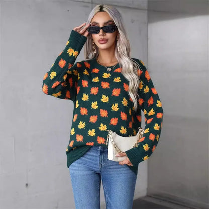 Maple leaf Christmas loose knit pullover sweater in beige or dark green with contrast colour detail