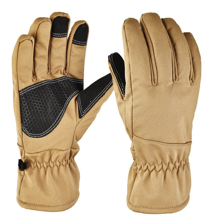 Outdoor tactical ski gloves with touch screen fingertips and anti-slip palm grip in camouflage colour