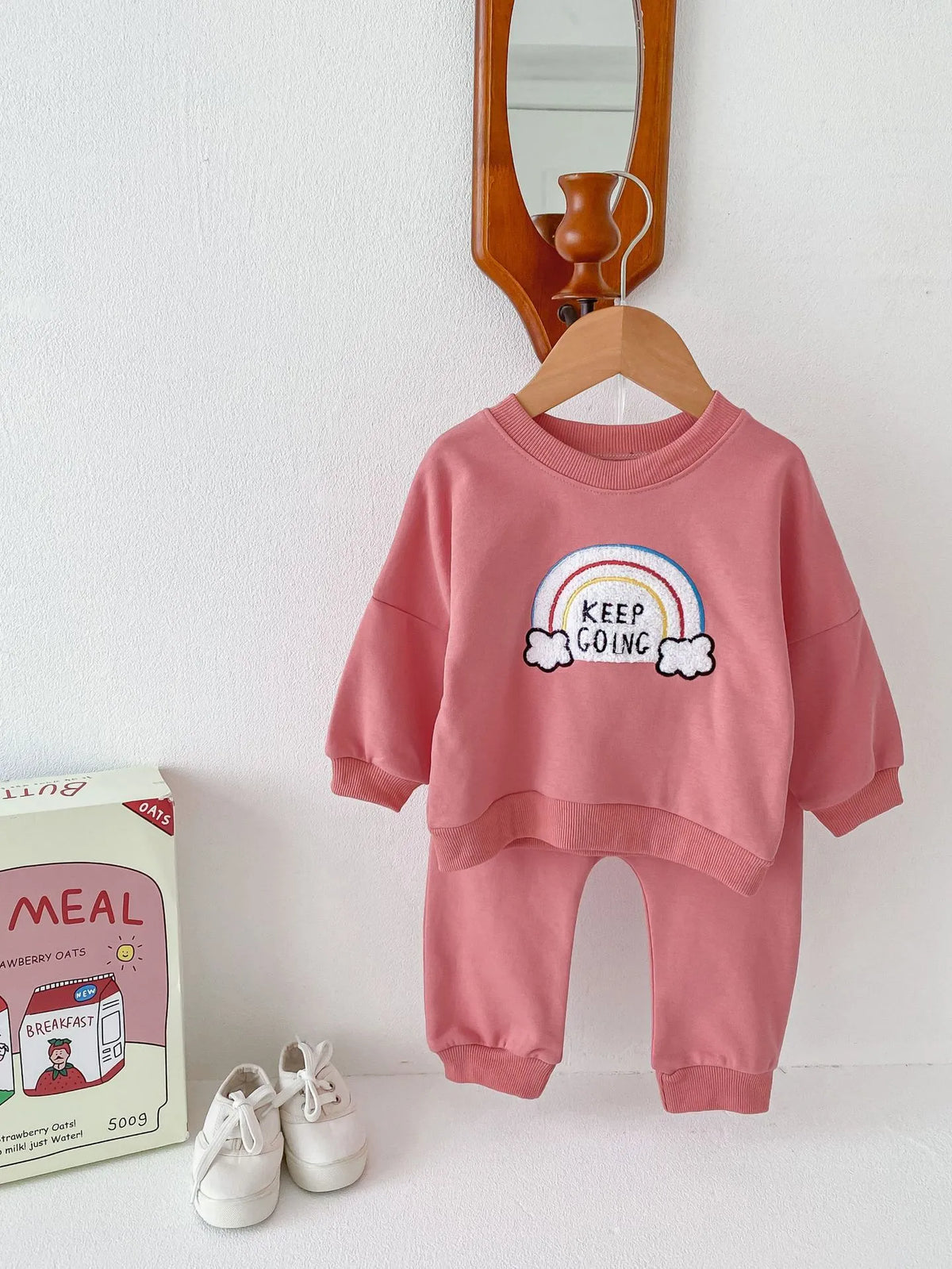 Children's cotton two-piece sweater set with pullover top and trousers in beige, emerald, or pink, sizes 66cm to 100cm.
