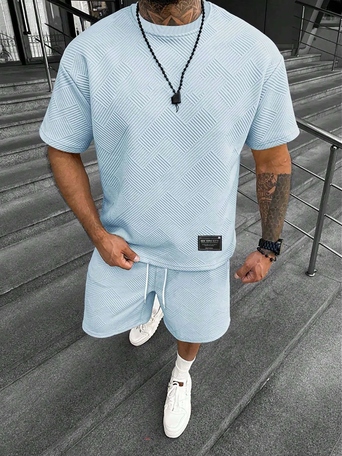 Men's short sleeve shorts suit in polyester blend fabric with printed pattern, sports leisure style