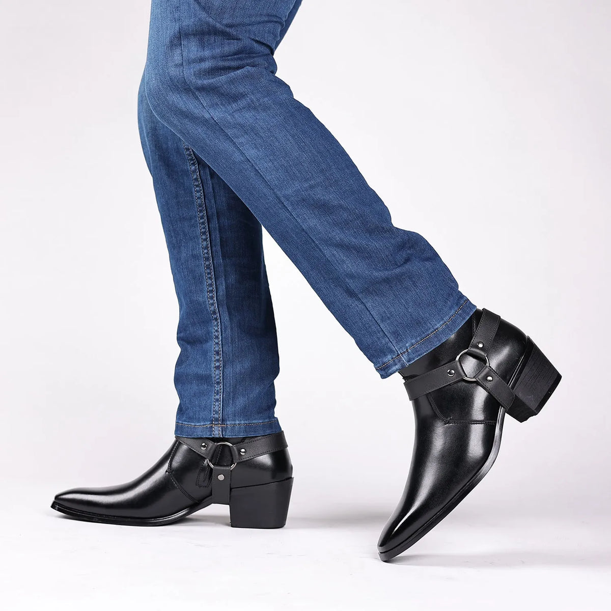 Black unisex chain ankle boot with side zip, square toe, and rivet details on a 6-8cm horseshoe heel.
