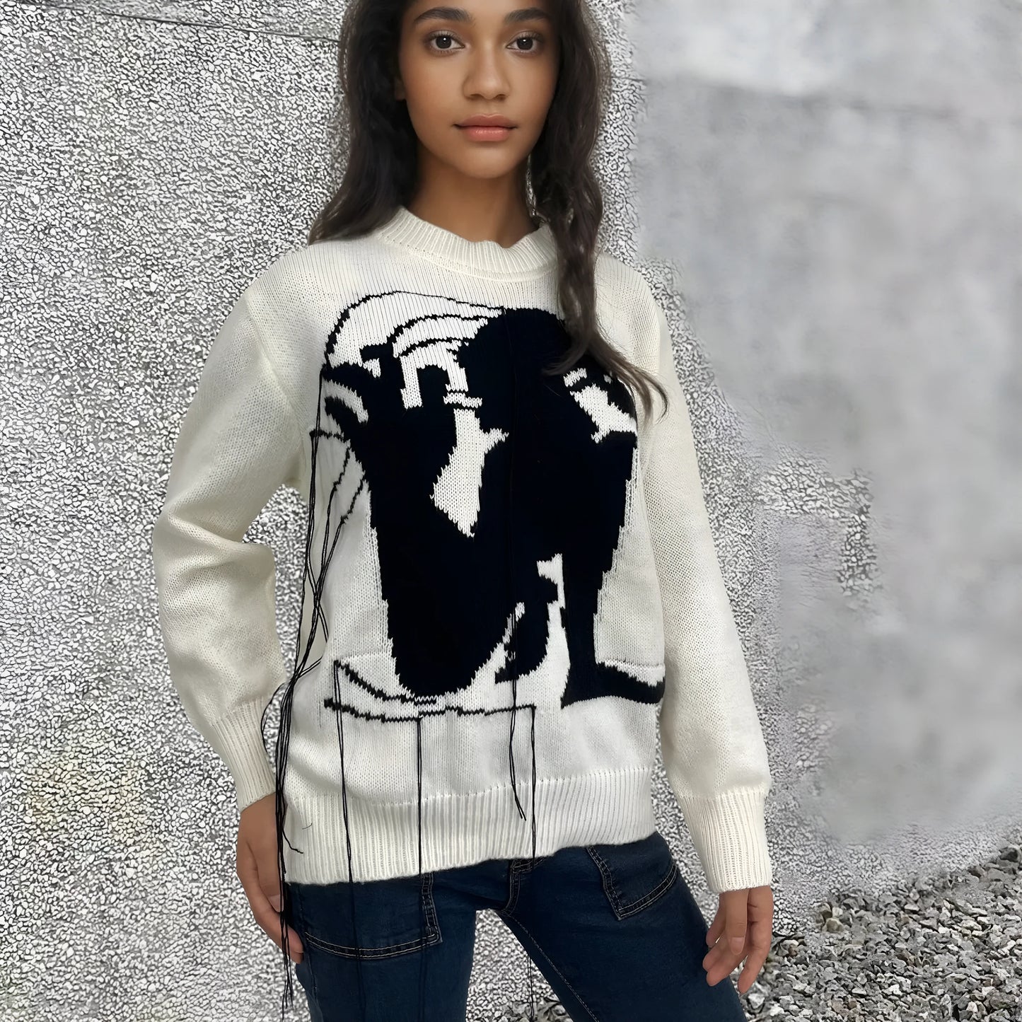 Women's alpaca wool sweater with abstract pattern tassel design in grey colour