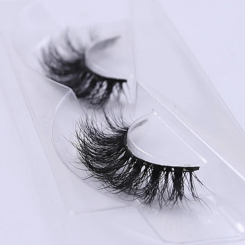 Handmade 3D mink false eyelashes showing 12mm length and 0.07mm diameter fibres for natural volume