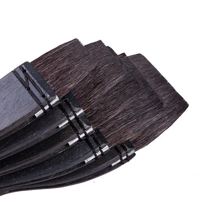 Grey squirrel hair and synthetic fibre makeup brush with a wooden handle, showing size number options.