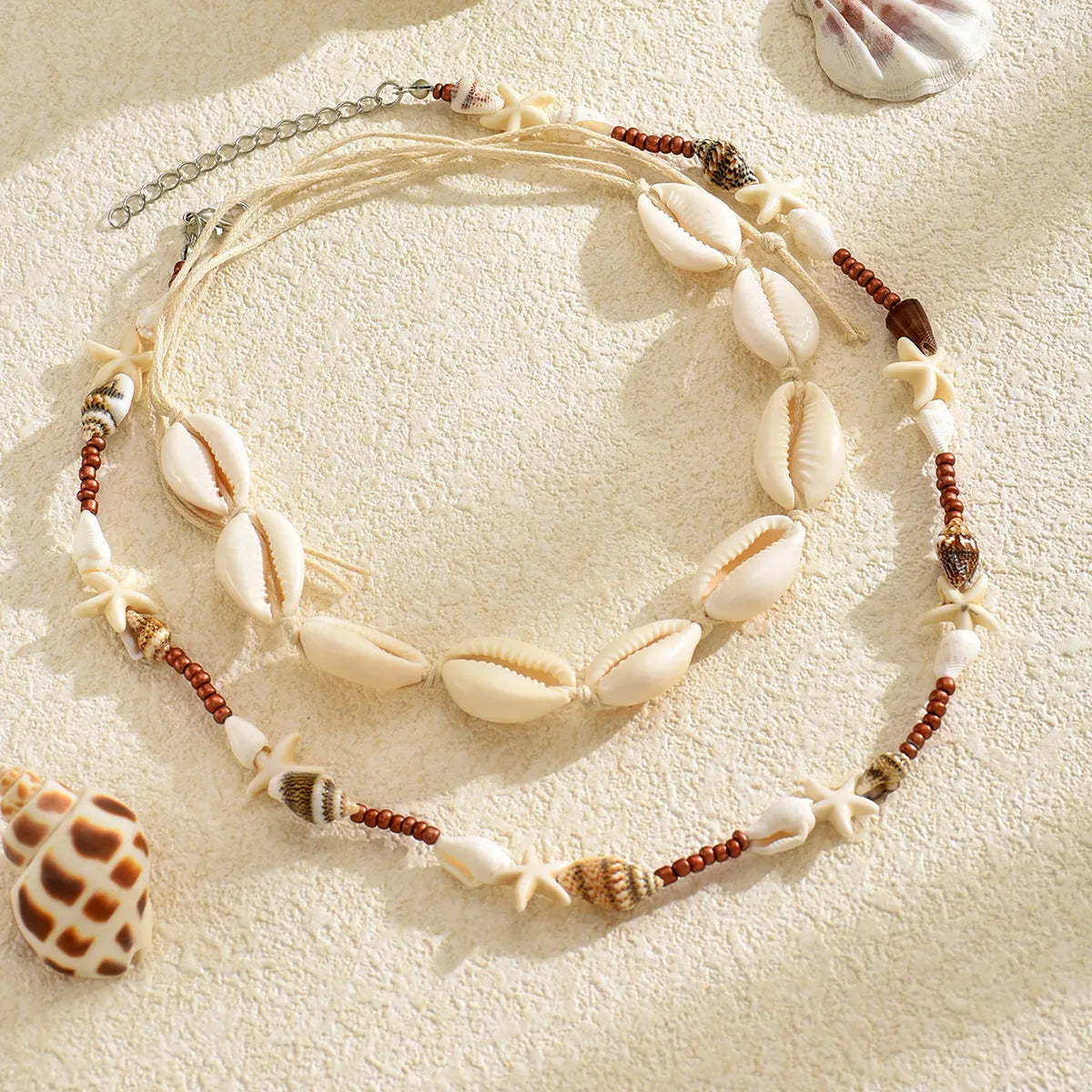 Handmade bohemian shell pendant necklace with geometric shape in X1900 colour on regular chain